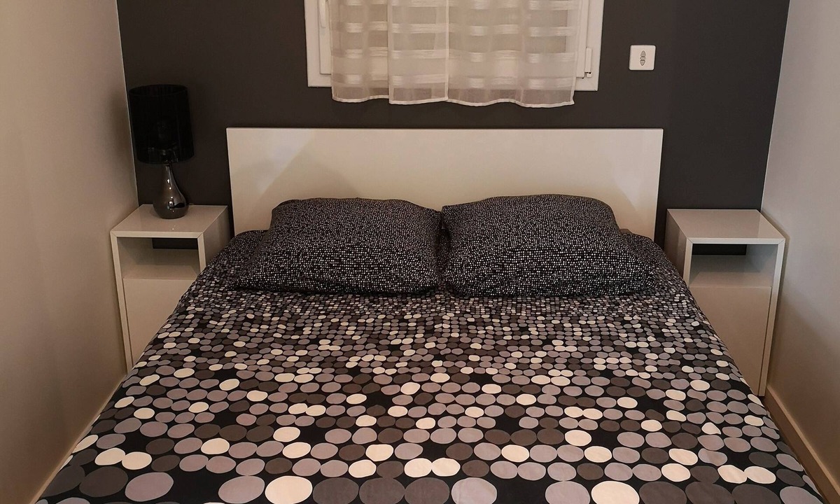 Fresnes Apartment | 1 Bedroom Apartment in Fresnes