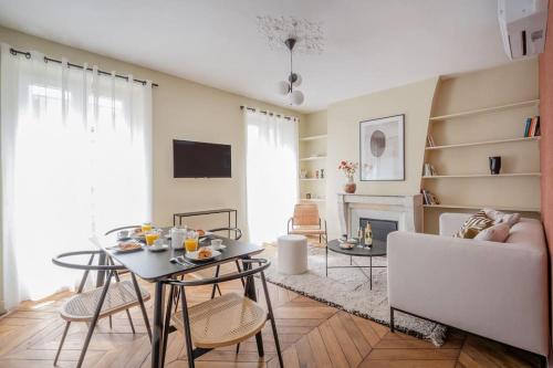 Faubourg-du-Roule Apartment | 1#Two Bedrooms#Champs Elysées#Arc de Triomphe#AC