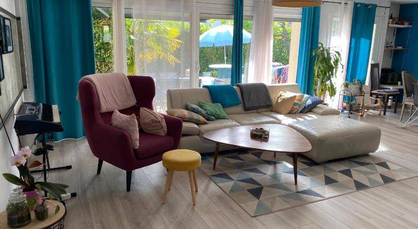 Noisy-le-Grand House | 105 m² House ∙ 3 bedrooms ∙ 8 guests