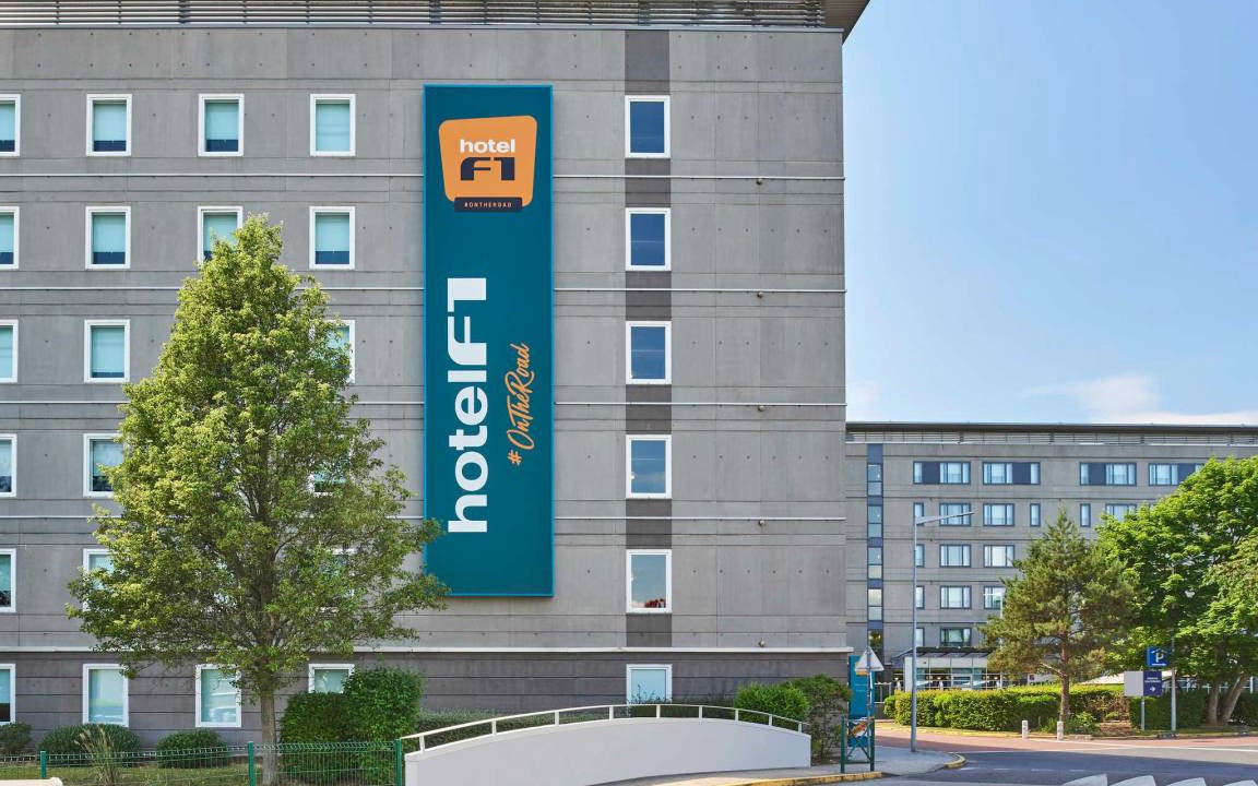Roissy-en-France Hotel | 12 m² Hotel ∙ 127 guests