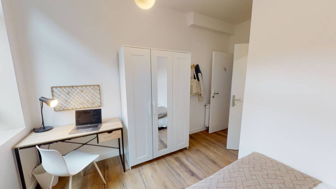 Asnieres-sur-Seine Resort | 151 m² Private room ∙ 1 bedroom ∙ 1 guest