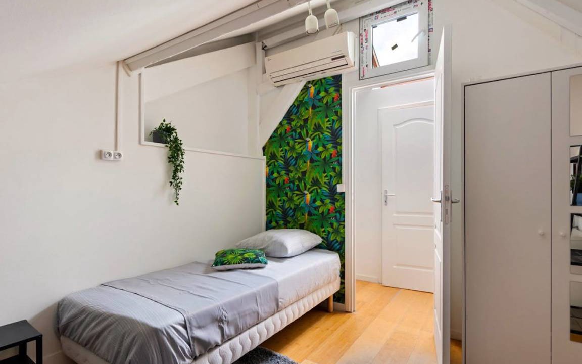 Louis Bertrand-Mirabeau-Semard Resort | 280 m² Private room ∙ 1 bedroom ∙ 11 guests