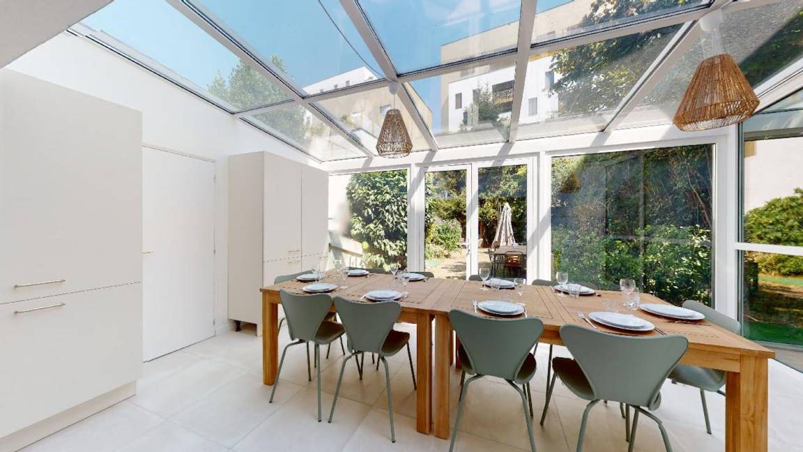 Romainville Resort | 290 m² Private room ∙ 1 bedroom ∙ 1 guest