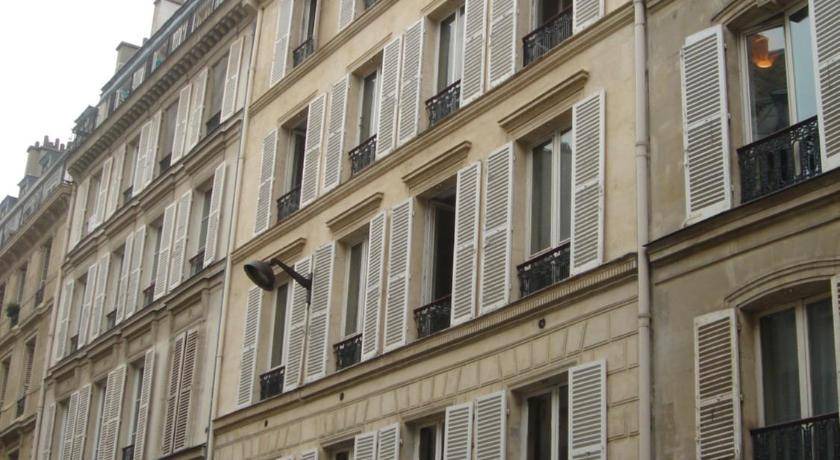 8th Arrondissement Apartment | 45 m² Serviced apartment ∙ 5 guests