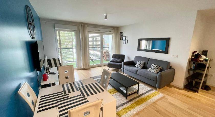 Joinville-le-Pont Apartment | 65 m² Apartment ∙ 2 bedrooms ∙ 6 guests