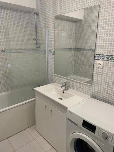 Boissy-Saint-Leger Apartment | 84 m² Apartment ∙ 1 bedroom ∙ 4 guests