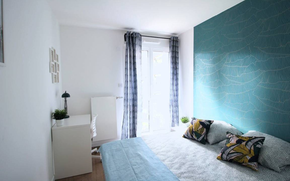 Clichy Resort | 90 m² Private room ∙ 1 bedroom ∙ 5 guests