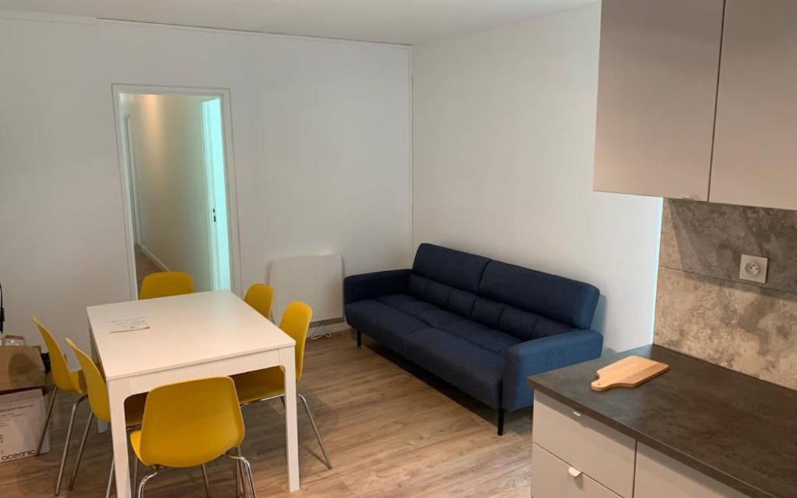 Noisy-le-Grand Resort | 95 m² Private room ∙ 1 bedroom ∙ 1 guest