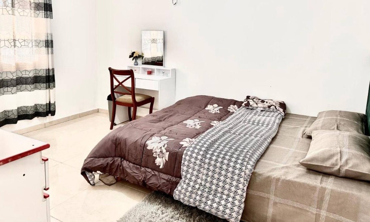 Bondy Apartment | Apartment 'Grand Calme'