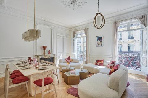 Gaillon Apartment | Apartment Opera Vendome by Studio Prestige