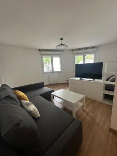 Rosny-sous-Bois Apartment | Appartement cosy, proche Paris