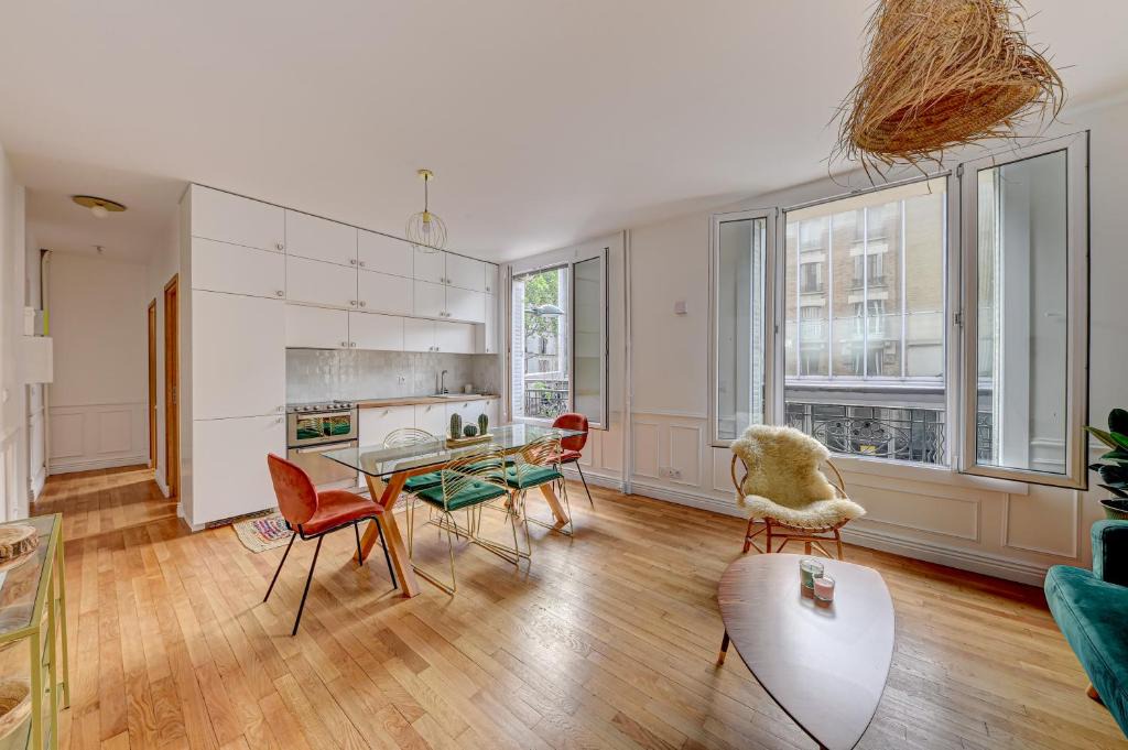 Clichy Apartment | Appartement parisien lumineux proche métro