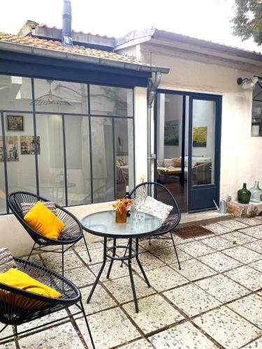 Gare Villa | Artist's Home - Villa & Private Courtyard - 200m2