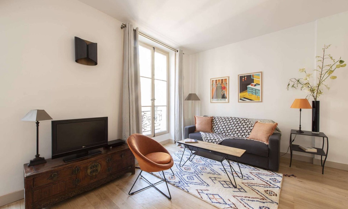 Archives Apartment | Cada Vez, 1BR/1BA, 4 people