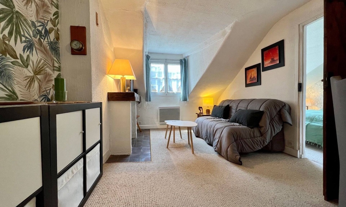3rd Arrondissement Apartment | Charming Marais apartment