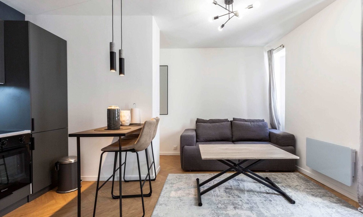 Porte de Clichy Apartment | Classy Jonquiere | Stylish 1 Bedroom Apt in Paris