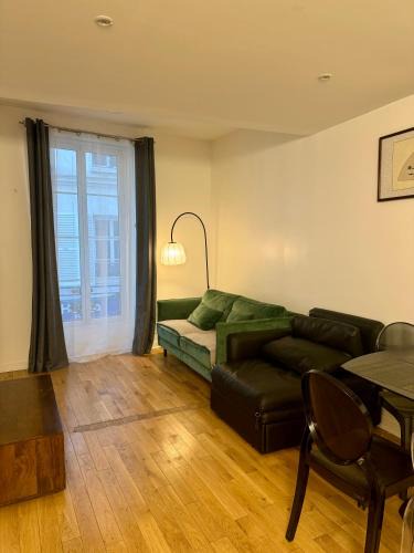Les Halles Apartment | Cozy flat, heart of Paris