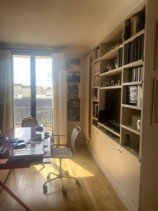 Chaillot Apartment | Eiffel Tower view - Lübeck