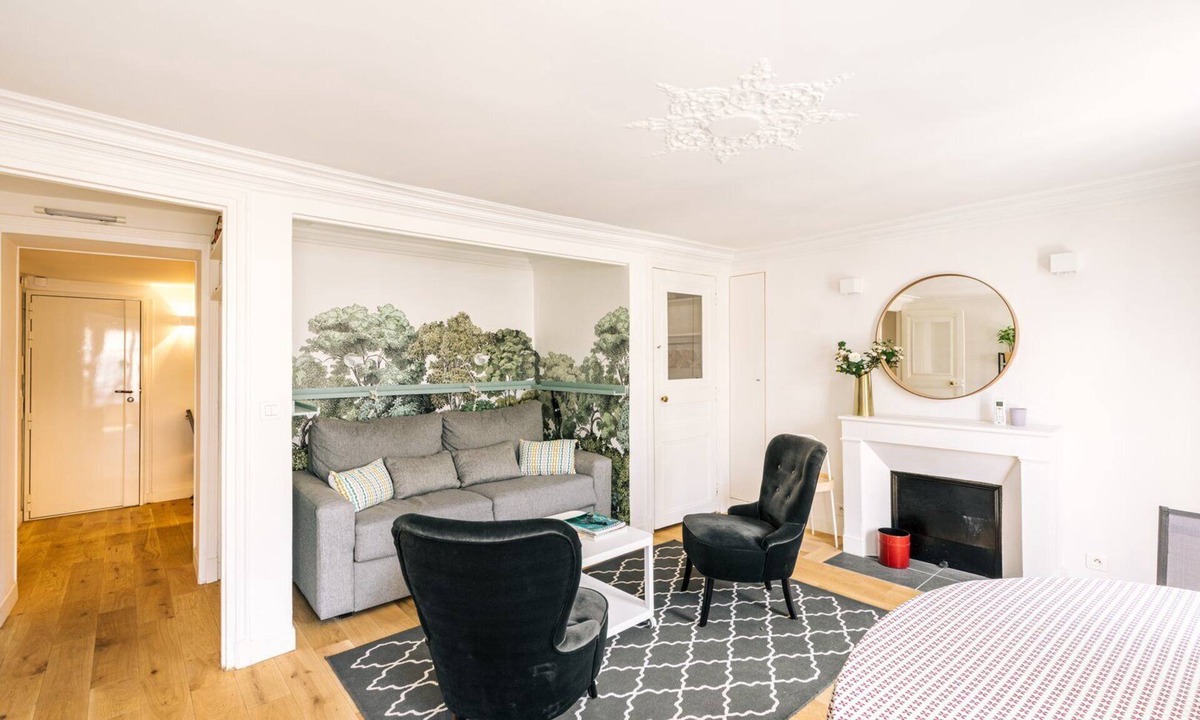 Saint-Germain-l'Auxerrois Apartment | GuestReady - Incredible Parisian Ap in the 7th arr