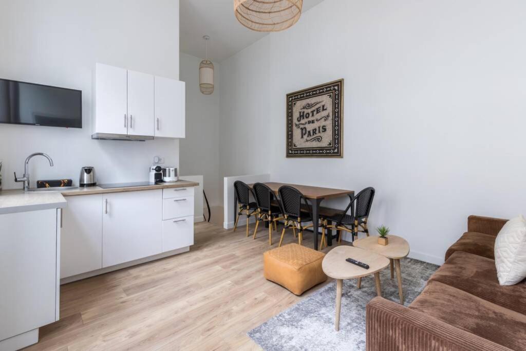 Strasbourg -Saint-Denis Apartment | Home Suite Home Sentier-Réaumur III