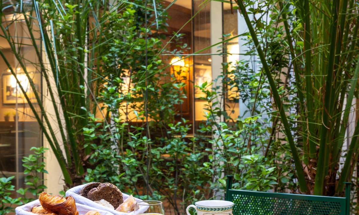 Montparnasse Hotel | Hotel Apollinaire