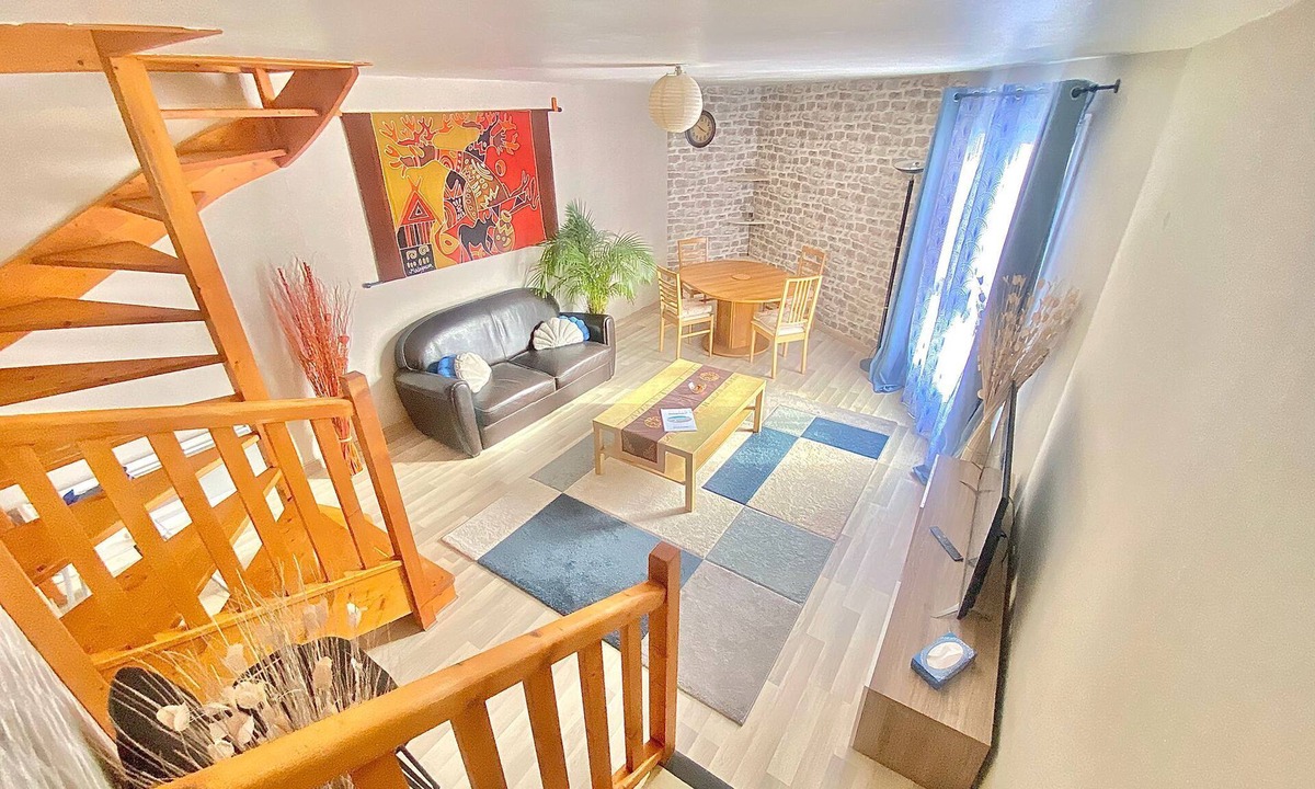 Centre Ville Rive Gauche Apartment | Large duplex - Centre - Secure parking - 4 bedrooms. - 7 pers. - Lingerie