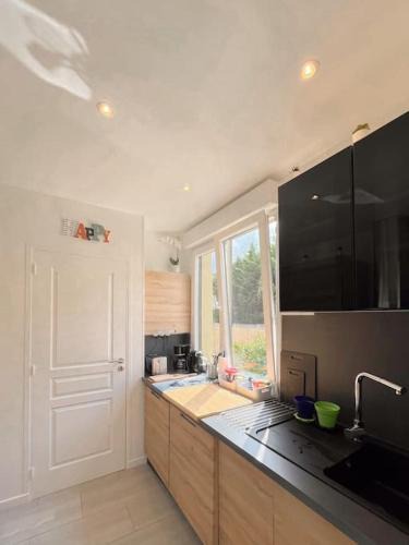 Le Plateau House | Le cocon, studio de 30m2 avec jardin et parking privatifs près de paris et Disney