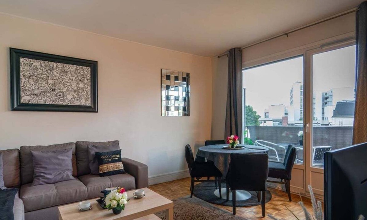 Joinville-le-Pont Apartment | Le Joinville Trend Home apartment near Paris for 4 travellers