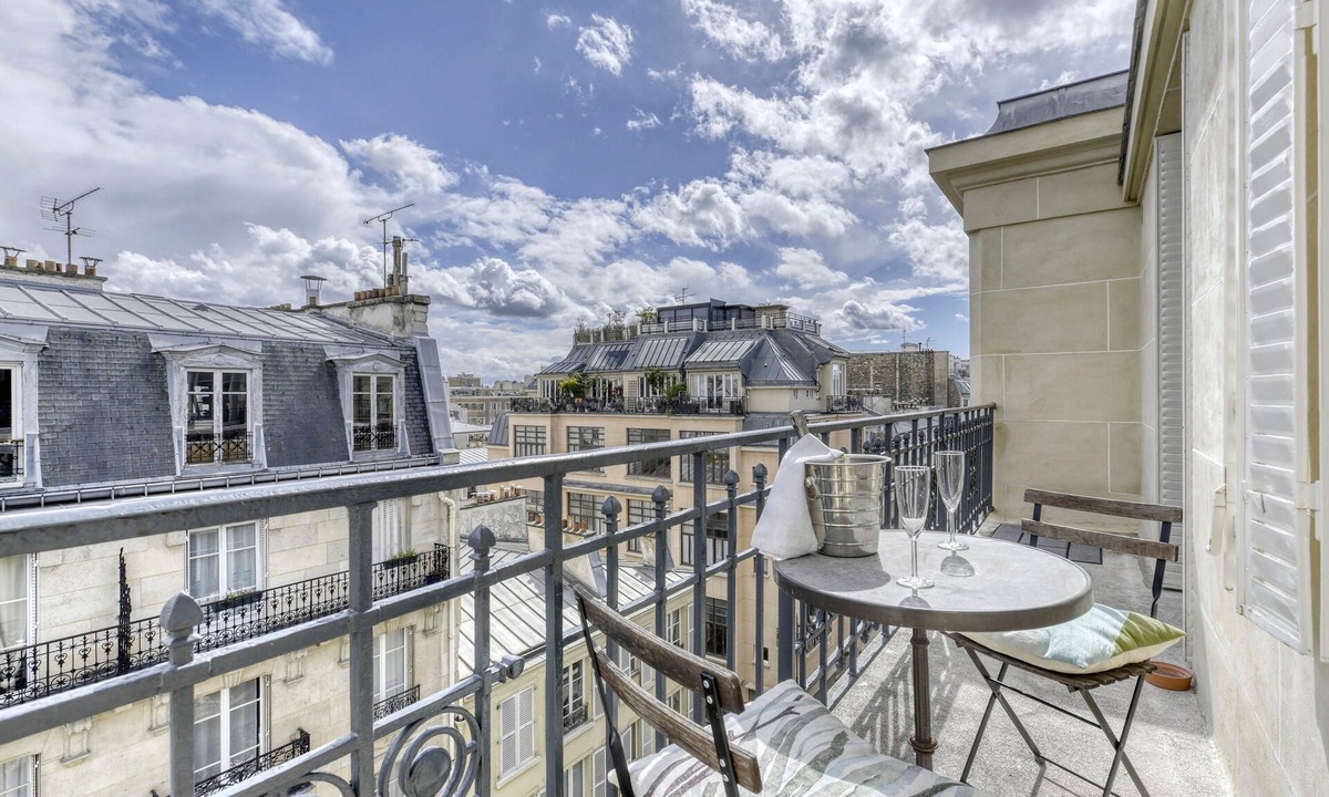 Montparnasse Apartment | Le Petit Parisien - Au Cœur de Montparnasse