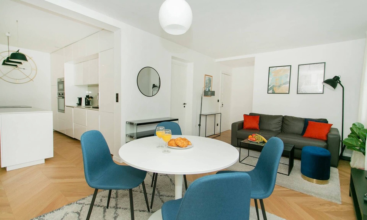L'Europe Apartment | Lovely 2-Bedroom by Saint Lazare - Madeleine