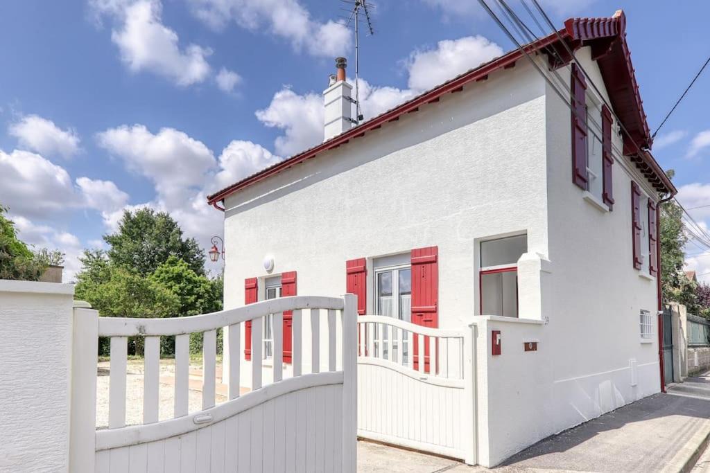 Esbly House | Maison Jules - 12 min Disneyland - 10 P