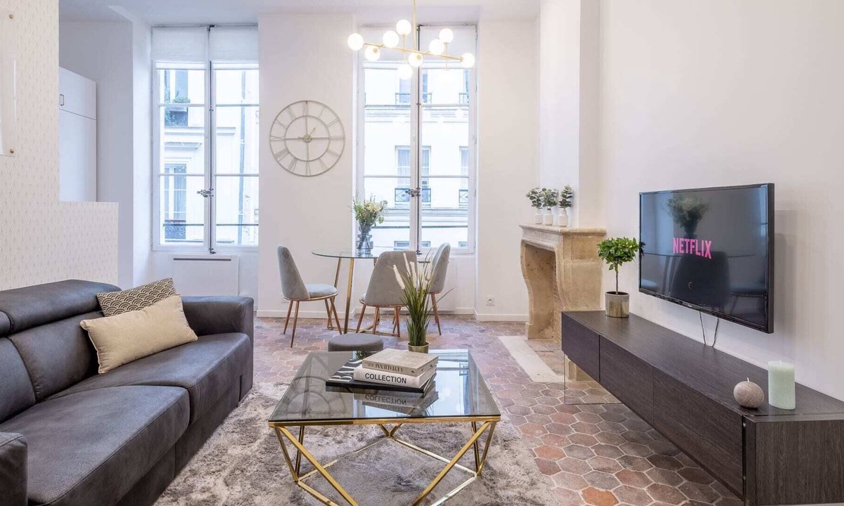 Quartier Sainte-Avoye Apartment | Montmorency II - One Bedroom Apartment, Sleeps 4