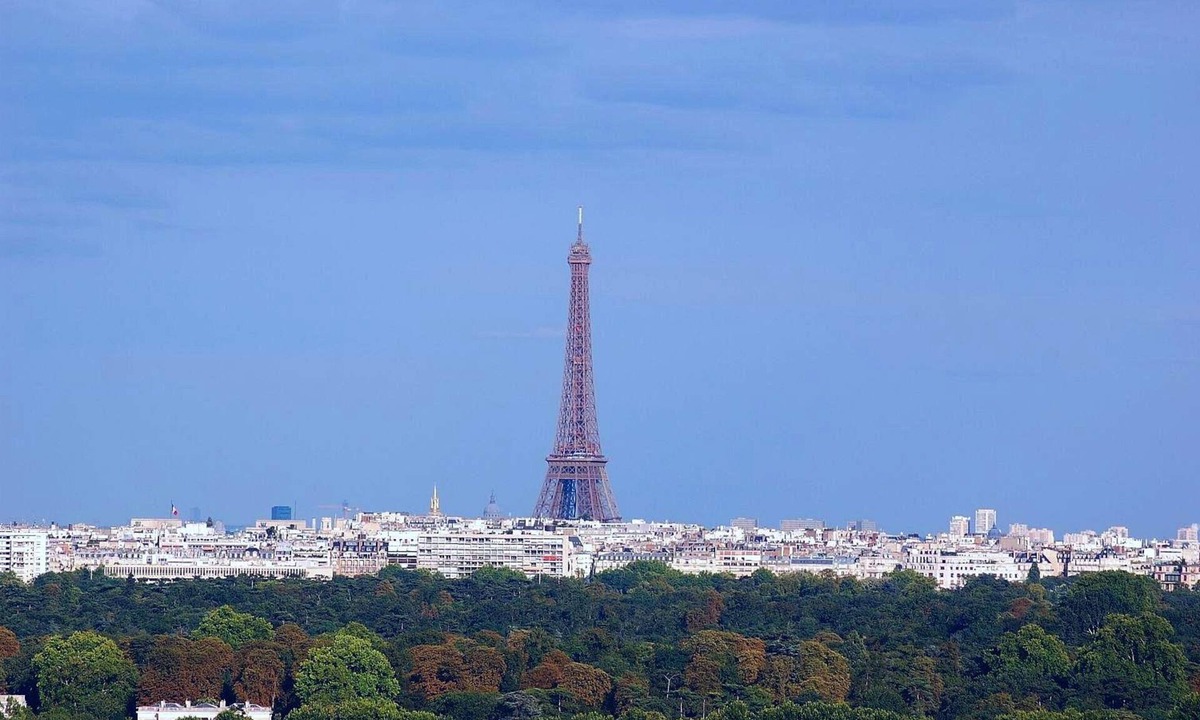 Suresnes Apartment | PARIS BELVEDERE WITH PANORAMIC VIEW ON PARIS AND EIFFEL TOWER