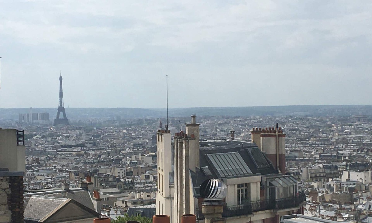 Montmartre Apartment | Paris Hilltop Montmartre, Artist Loft, breathtaking views, piano, yoga space.n