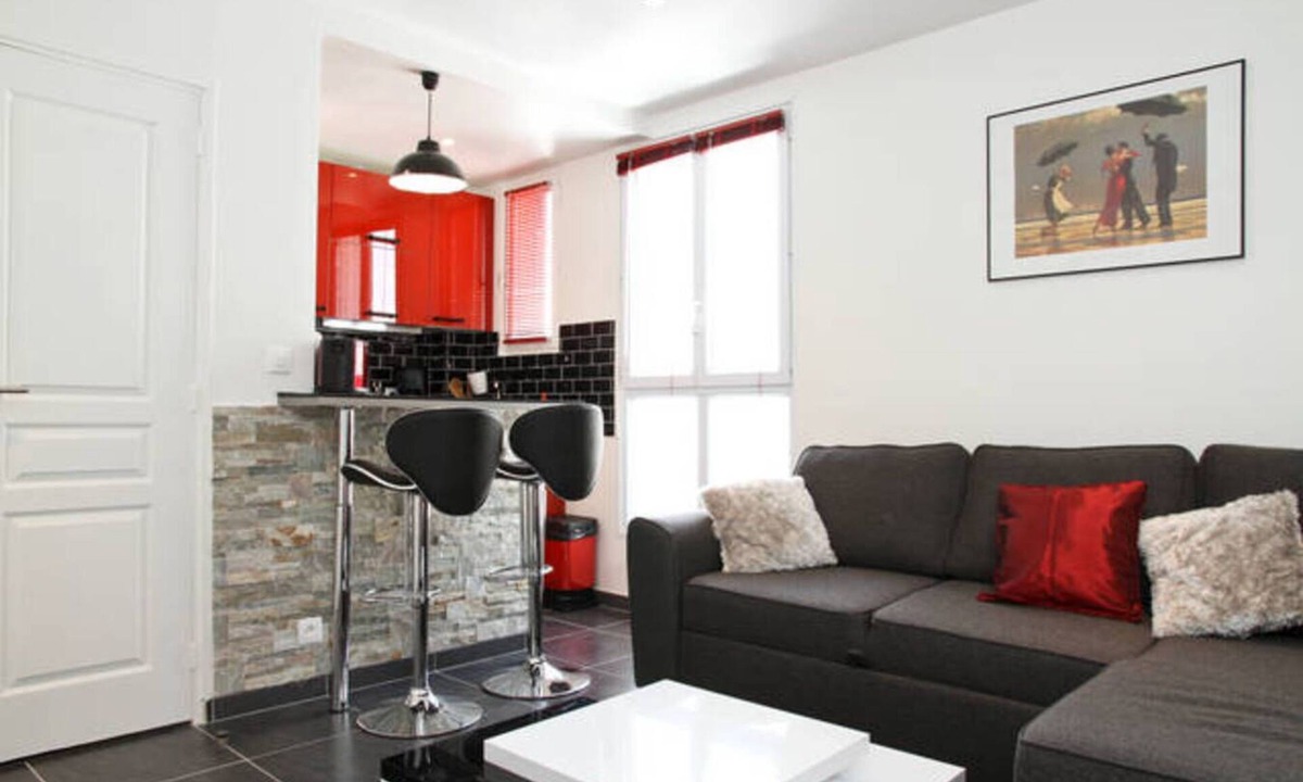 Les Puces de Saint-Ouen Apartment | Parking Gratuit Métro 4 By Locasa