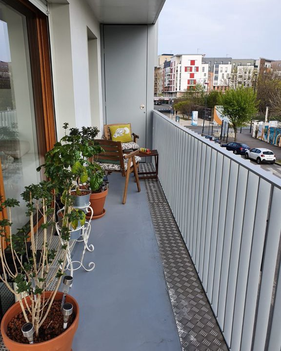 Asnieres-sur-Seine Bed & Breakfast | Private room Asnieres RER C 4min / 10min to Paris