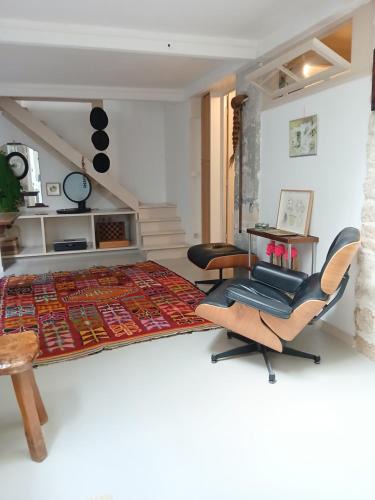 Quartier de la Folie-Mericourt Apartment | Stipologic 6P 2BR