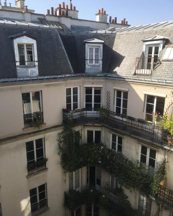 Quartier de la Place-Vendome Apartment | Studio 6