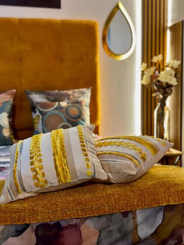 Quartier de la Monnaie Apartment | Studio design by Kenzo near Notre Dame