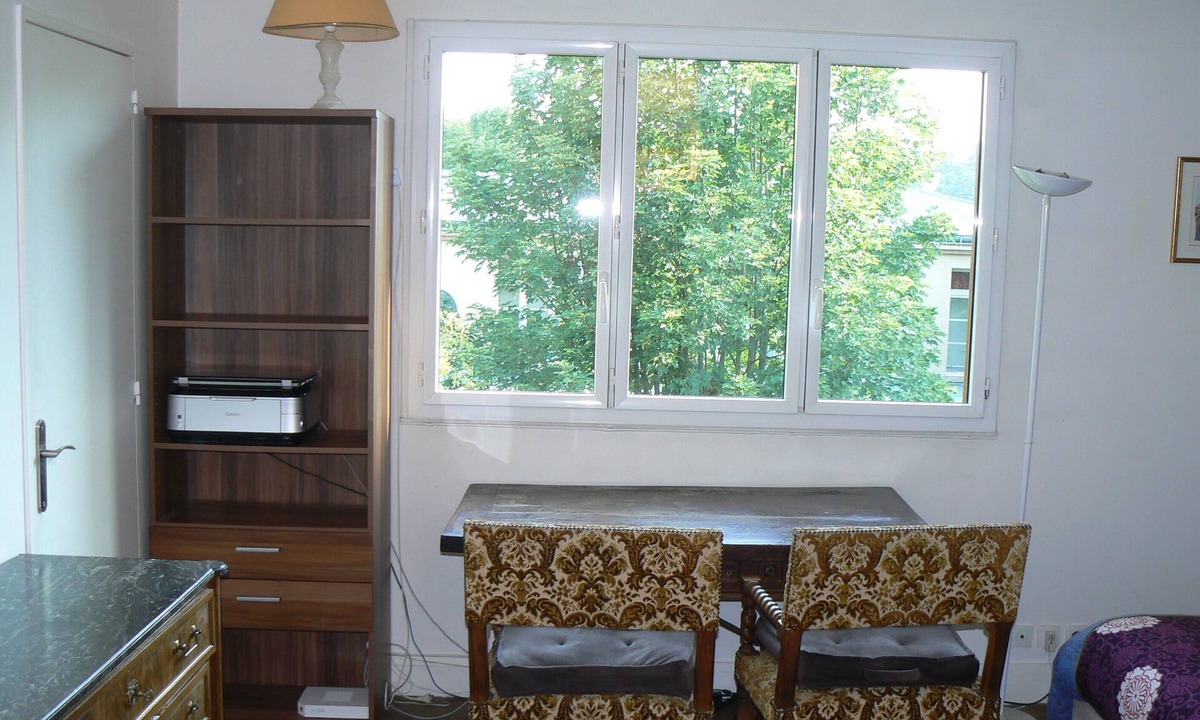 Ville-d'Avray Apartment | Very quiet one room apartment, between Paris and Versailles