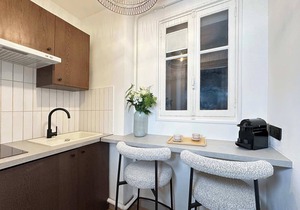 Champs-Élysées - Apartment with elevator for 5