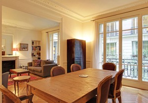 Furnished 3-bedroom apartment Passy