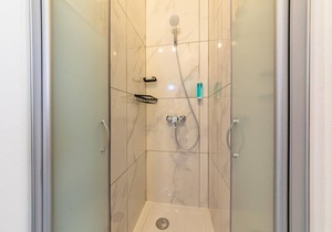 Haussmann - La Fayette 39: cosy apt. for 2
