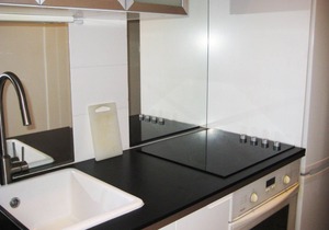 Near Paris, large furnished 3-room apartment in Clichy center.