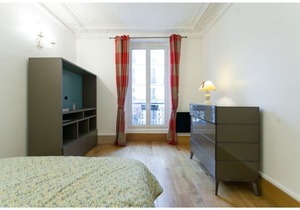 PLACE MONGE 2 BEDROOM APARTMENT
