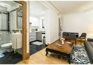 PLACE MONGE 2 BEDROOM APARTMENT