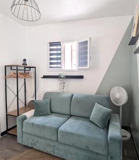 Villejuif Apartment | *Ça me convient* Studio Chaleureux