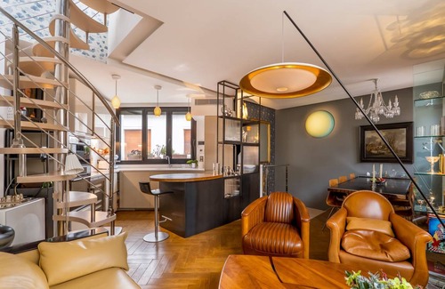 Combat House | 100 m² House ∙ 2 bedrooms ∙ 4 guests