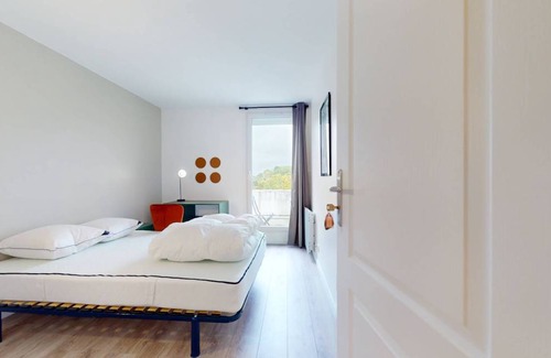 Noisy-le-Grand Resort | 100 m² Private room ∙ 1 bedroom ∙ 2 guests