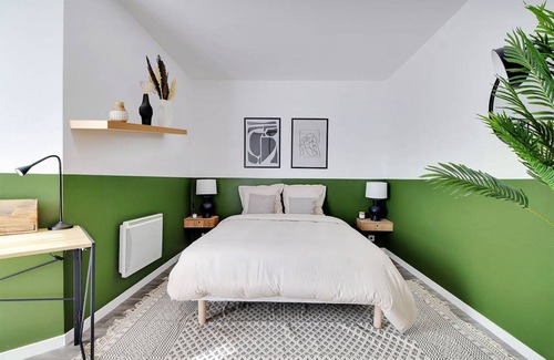 Puteaux Resort | 100 m² Private room ∙ 1 bedroom ∙ 5 guests